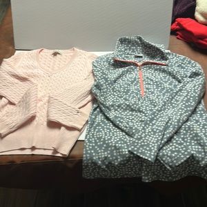 Lot of 2 Sweaters Columbia brand and Tommy Hilfiger size L